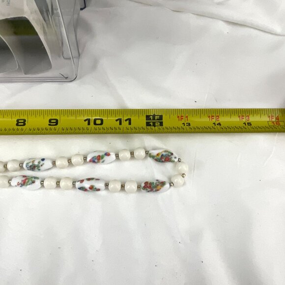Vintage Floral Ceramic Bead Necklace With White Round Beads Metal Clasp - Picture 3 of 9